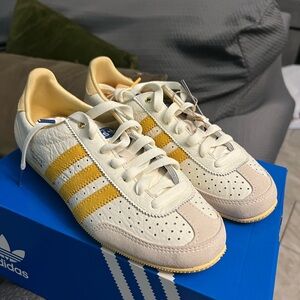 Adidas Cream and Yellow Striped Sneakers